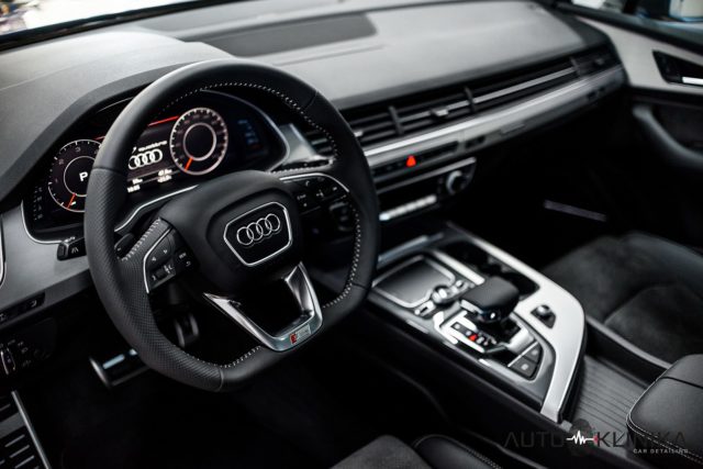 Audi Q7 auto detailing Kraków