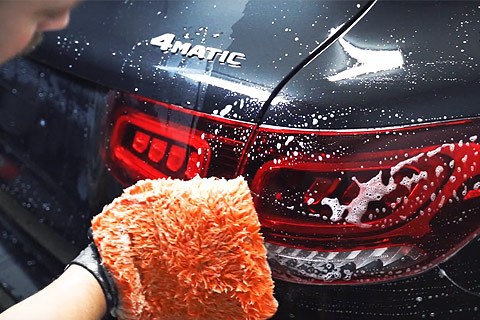 Poprawne i bezpieczne mycie samochodu