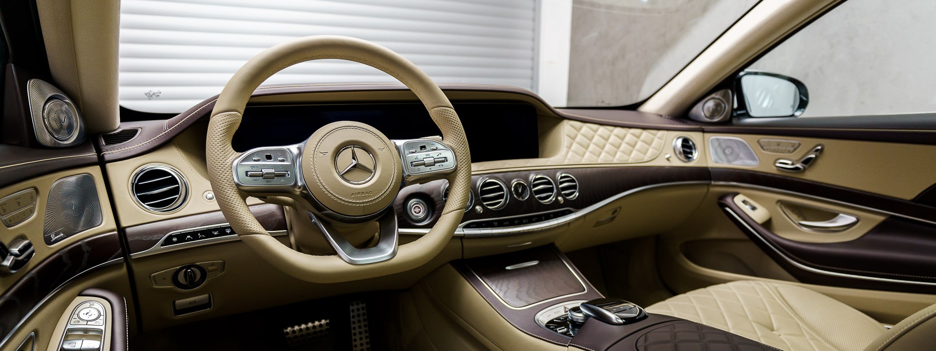 Mercedes S560 – zmiana koloru wnętrze